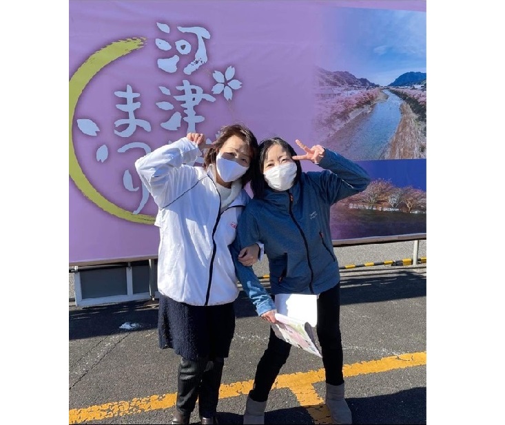 ▲河津桜まつりの時に地域の人と共に